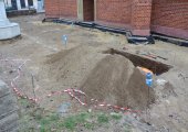 Badania archeologiczne na placu przykościelnym - 6.03.2020